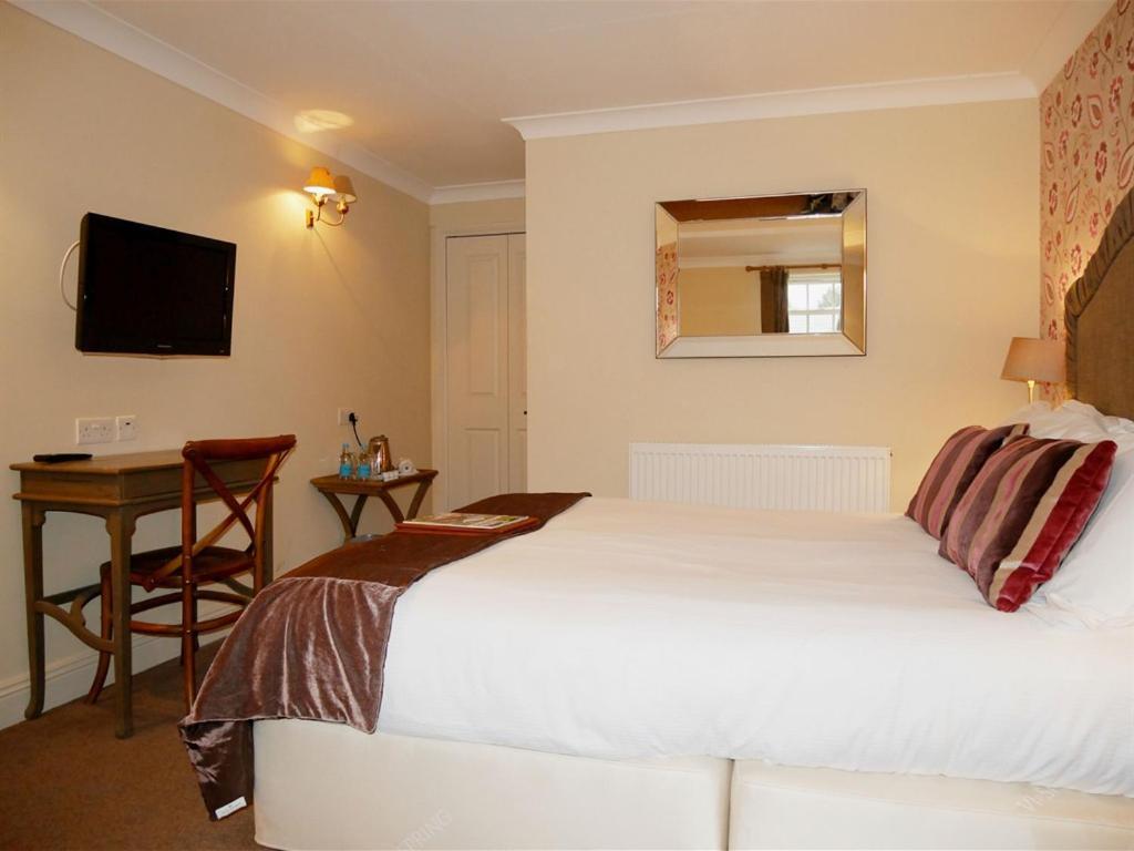 The Angel In Wootton Bassett Hotel Royal Wootton Bassett Luaran gambar